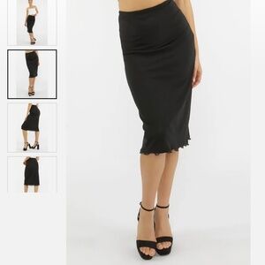 Vintage Skirt Pencil Black Ruffled hem Stretch Like new Coquette Feminine 16